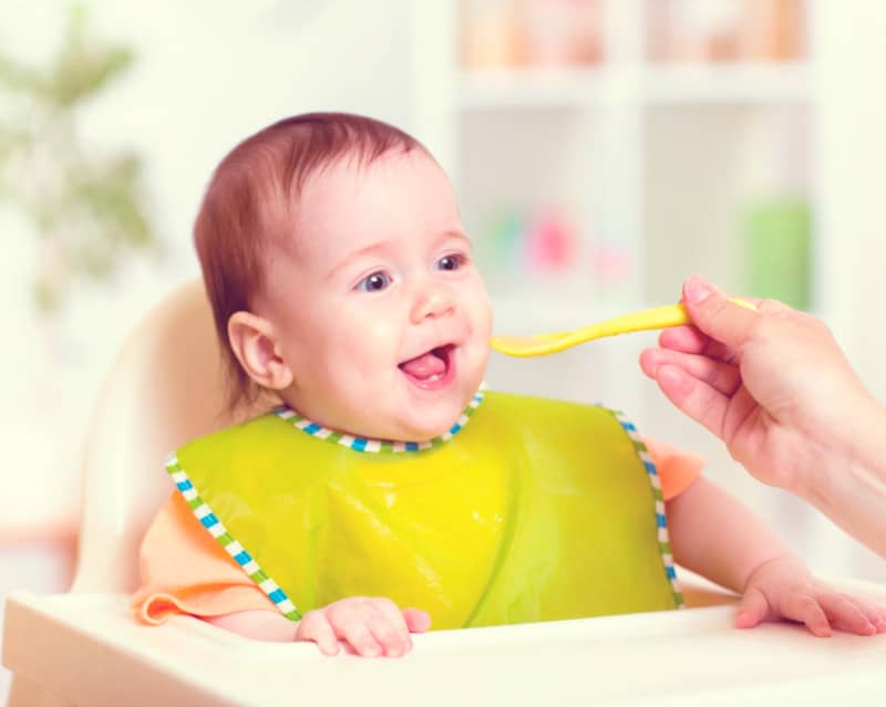 Introdução Alimentar: sinais de prontidão e quando começar. Saiba tudo com o iFraldas